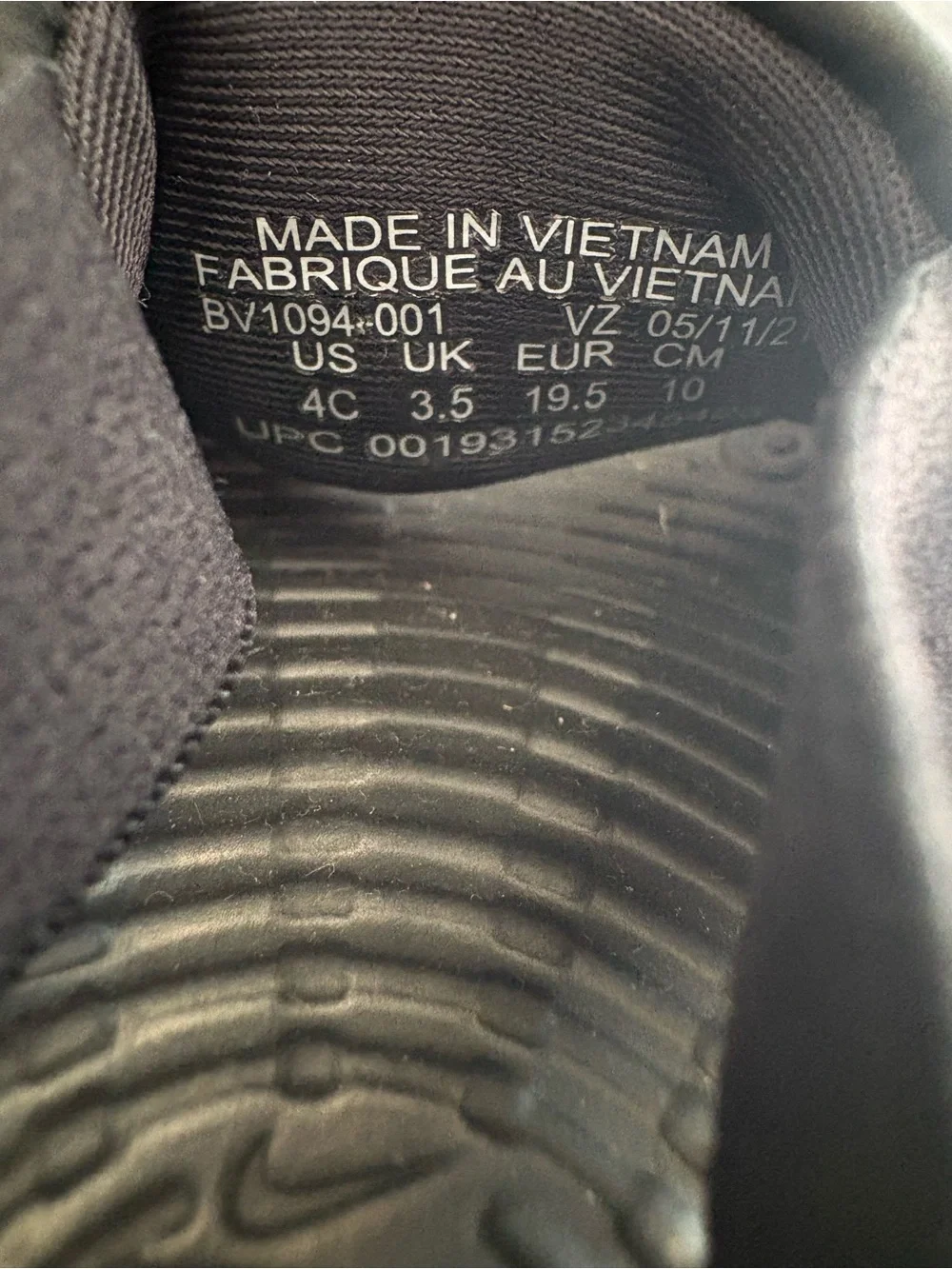 Nike easy slip